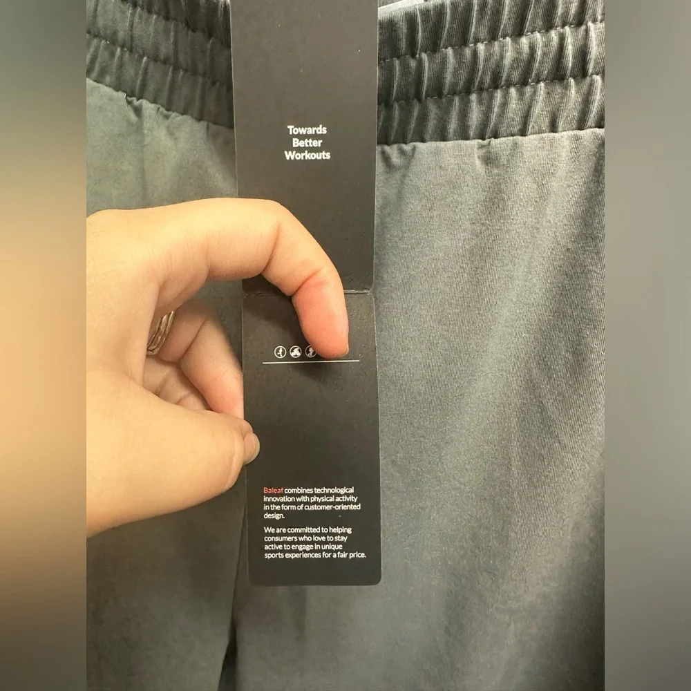 NWT Baleaf | Capri Pant - Picture 6 of 9